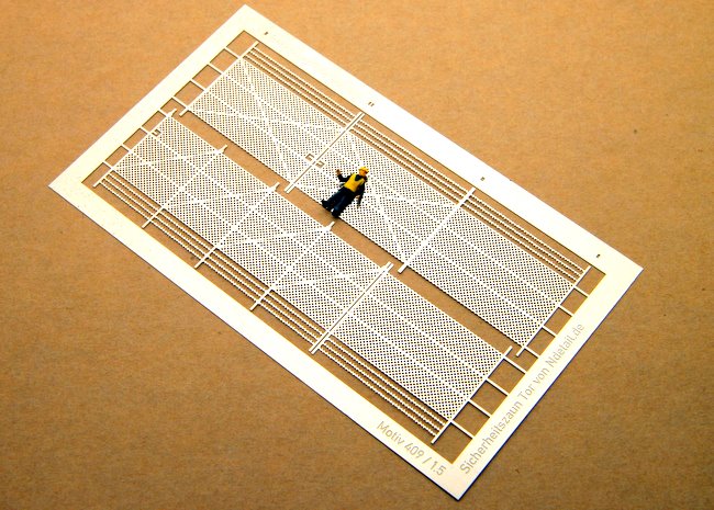 Brána k drátěnému plotu 4m