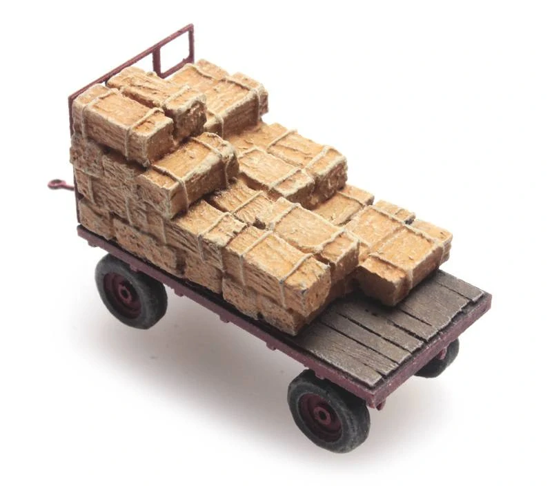 Nádražní vozík s balíky